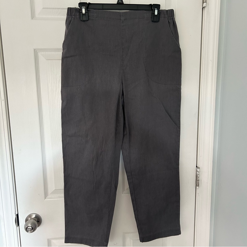 Petite trousers